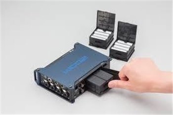Кейс для аккумуляторных батареек Zoom BCF-8 - вид 1 миниатюра