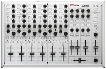MIDI-контроллер Vestax VCM-600 - вид 1 миниатюра