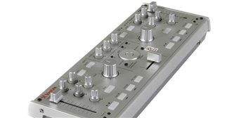 MIDI-контроллер Vestax VCM-100 - вид 1 миниатюра